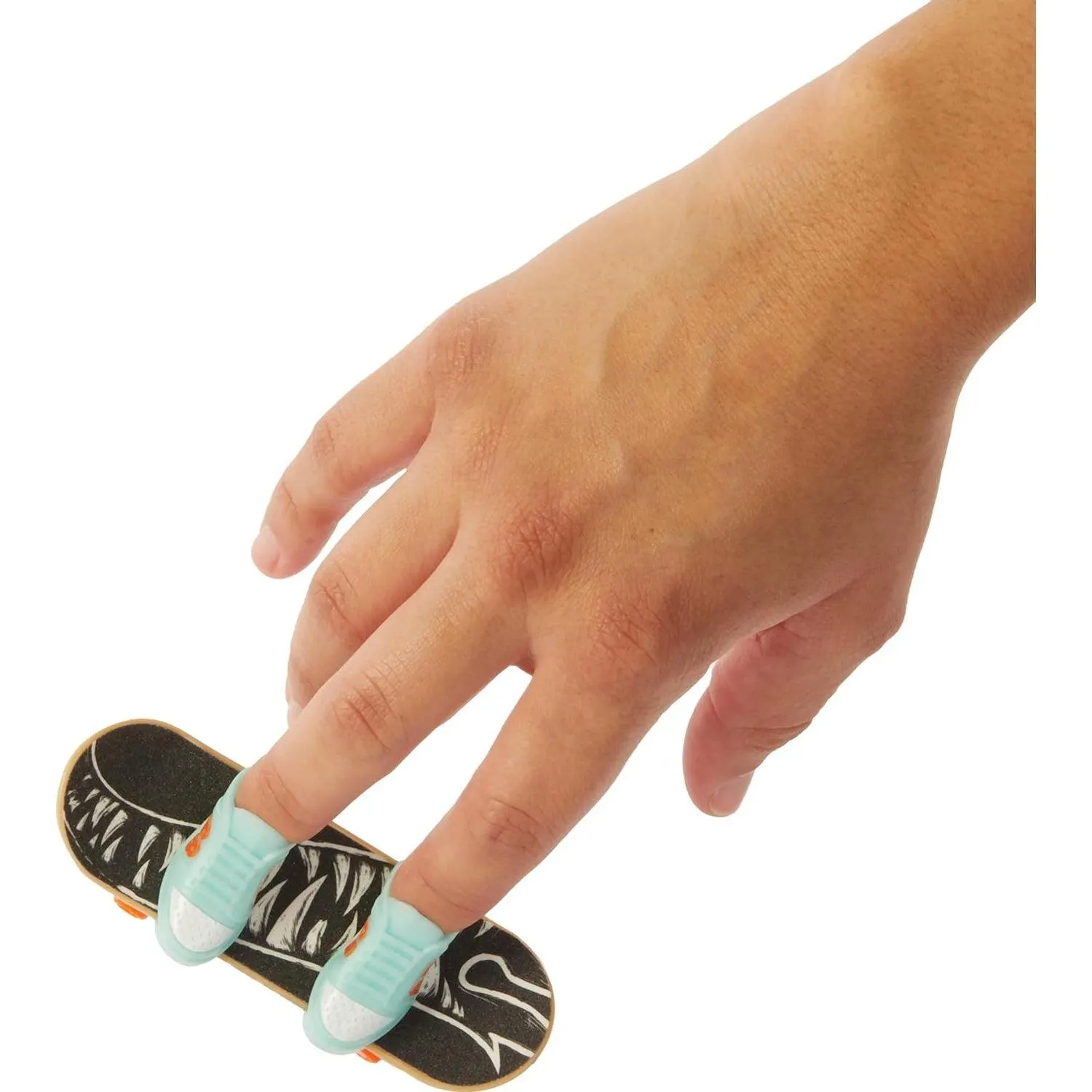 Hot Wheels Skate Fingerboards 10-Pack, Set of 10 Finger Skateboards with 5 Pairs of Removable Skate Shoes Themed Graphics