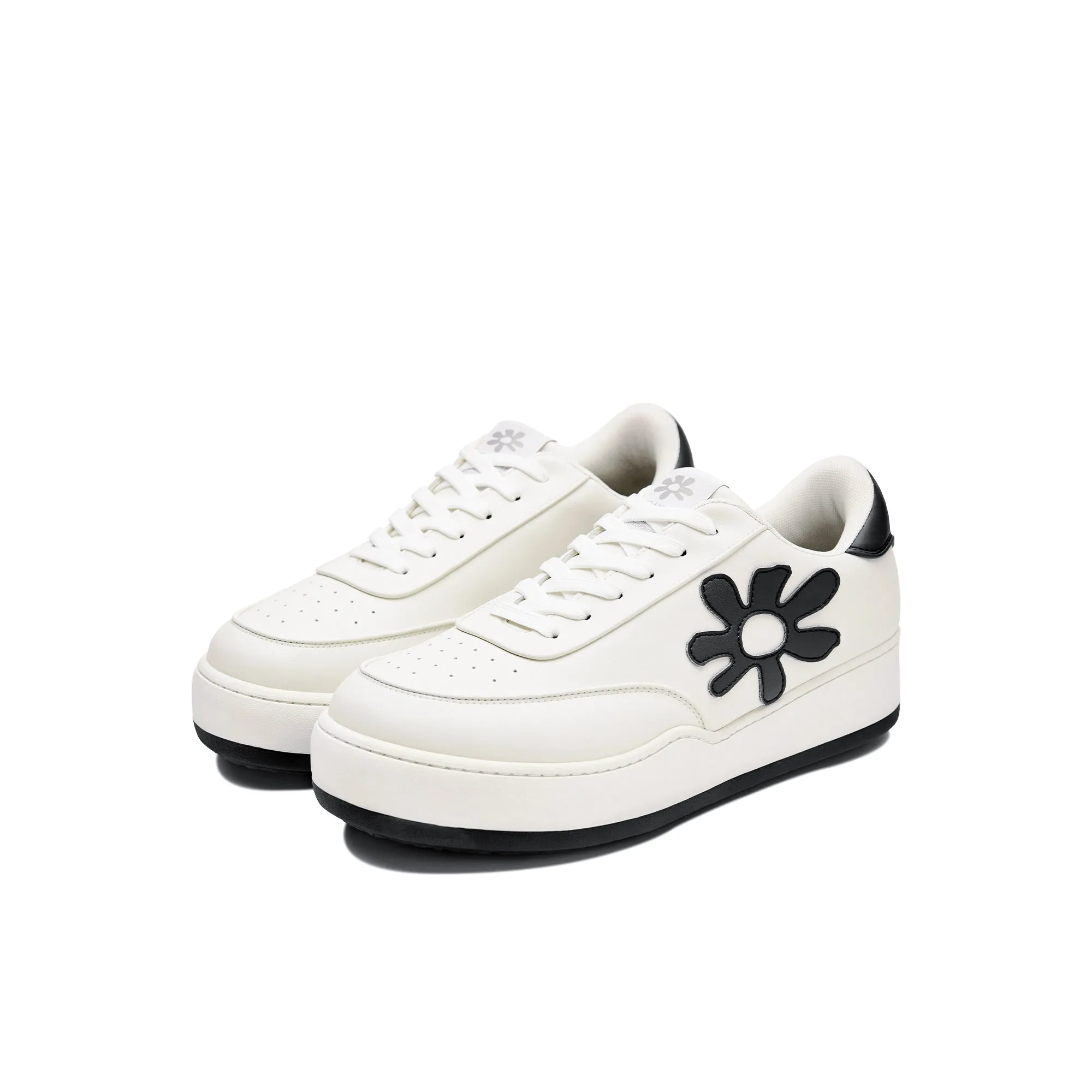 Low-Top Vegan Leather Trainers - White With Black