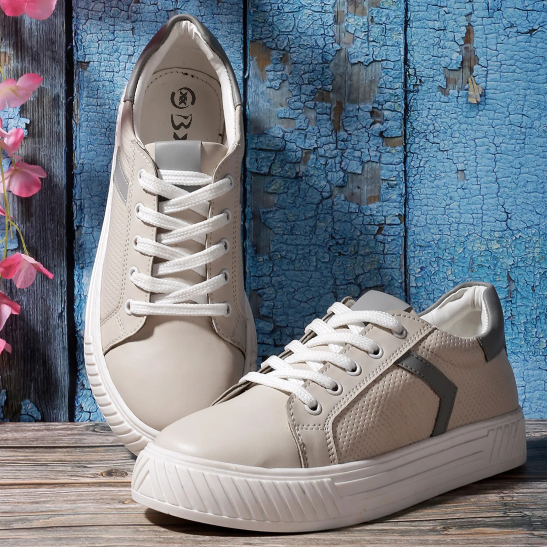 New Fashionable Stylish Women's Casual Sneaker Shoes