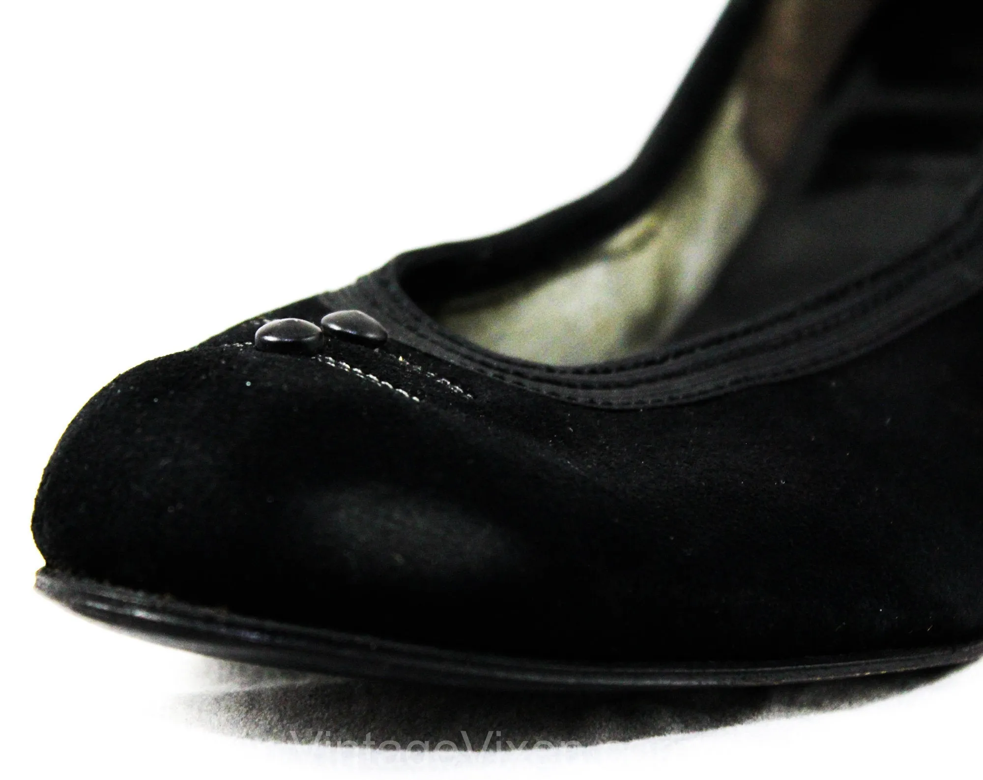 Size 6.5 1950s Black Shoes - Never Worn Sleek 50s Suede Pumps with Minimalist Detail - Size 6 1/2 Mid Century Kitten Heels - 50's Deadstock