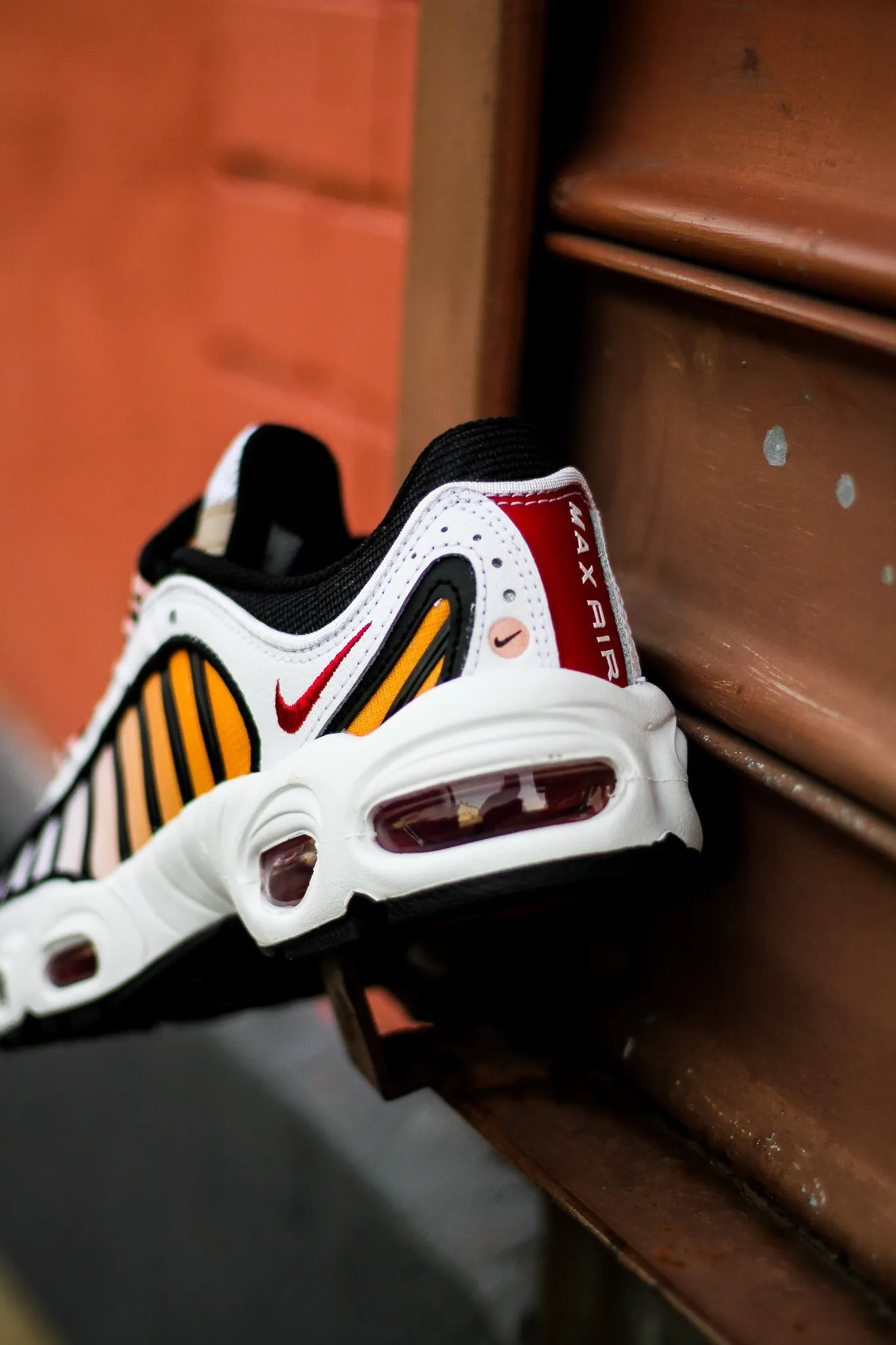 W AIR MAX TAILWIND "WHITE"